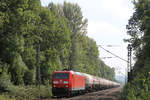 In Evesen (Ortsteil von Bückeburg) konnte ich am örtlichen Bahnübergang diesen mit 185 192 bespannten Güterzug ablichten.