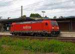 Die 185 222-7 der DB Schenker Rail fhrt am 16.07.2012 vom Bf Keuztal (Kr. Siegen) zum Rangierbahnhof Kreuztal.