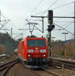 Die 185 166-6 (eine Bombardier TRAXX F140 AC 1) der DB Schenker Rail zieht am 19.01.2013 einen Kesselwagenzug durch den Bahnhof Betzdorf Sieg in Richtung Siegen.

Einen freundlichen Gru an den Lokfhrer zurck.