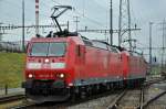 DB Lok 185 127-8 und 185 125-2 am Güterbahnhof in Muttenz. Die Aufnahme stammt vom 22.01.2014.