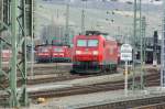 185 172-4 der Railion steht am 29.3.2007 abgebgelt im Bahnhof Heilbronn und wartet auf den nchsten Fahrauftrag.