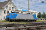 Lok 185 536-0 durchfährt am 17.07.2024 solo den Bahnhof Pratteln.