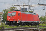 Lok 185 586-5 durchfährt am 16.09.2024 solo den Bahnhof Pratteln.