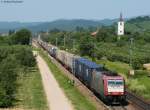 185 593-1 mit einem KLV gen Sden Bei Denzlingen 14.7.10