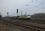 185 637-6 aus dem Railpool ist mit Autotransportwagen fr PCT unterwegs in Richtung Sden.