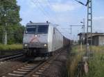 Am 28.06.2012 kam 185 539 mit einem Scheibewandzug durch Borstel (bei Stendal) in Richtung Wittenberge unterwegs.