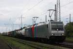 Railpool/RTB 185 687 (ex Peterson) und SBB 482 035 (i.E.fr RTB) fuhren am 12.5.12 mit einem KLV durch Ratingen-Lintorf.
Gru an den Tf!