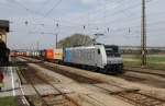 185 671-5 von Railpool ist am 26.3.2014 mit einem Containerzug Richtung Wien unterwegs.