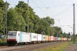 Railpool/boxXpress.de 185 638 am 21.8.13 mit einem Containerzug in Ratingen-Lintorf.