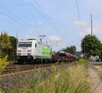 185 389-4 mit gemischtem Güterzug in Fahrtrichtung Süden. Aufgenommen in Ludwigsau-Friedlos am 26.07.2014.