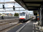 Raipool + BLS - Loks 186 251-5 und 486 ... vor Güterzug bei der durchfahrt im Bahnhof Rothrist am 03.05.2017