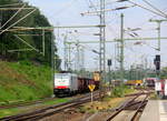 186 451-1 von Lineas/Railpool kommt aus Richtung Köln mit einem Schrottzug aus Köln-Kalk(D) nach Genk-Goederen(B) und fährt durch Stolberg-Rheinland-Hbf in Richtung Aachen-Eilendorf,Aachen-Rothe-Erde,Aachen-Hbf,Aachen-Schanz,Aachen-West. 
Aufgenommen vom Bahnsteig 43 in Stolberg-Hbf.
Bei Sommerwetter am Nachmittag vom 18.6.2019.