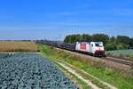 186 150 mit einem Autoleerzug am 15.09.2019 bei Strasskirchen.