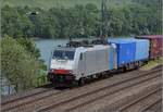 Bahn am Mittelrhein. 186 450-3 am Rhein in Niederheimbach. Juni 2019.