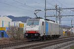 Lok 186 491-7 fährt am 16.02.2024 Richtung Station Itingen.