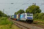 186 426-3 RTB Cargo/Railpool mit Containerzug in Ostbevern, August 2024.