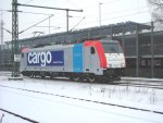 BR186 182-2 der SBB- Cargo bei trben Wetter auf langsamer LZ- Fahrt durch den Bahnhof Greven auf der KBS 410 von Rheine in Richtung Mnster am 14.01.2010.