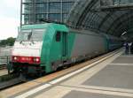 186 135 mit D-Zug nach Moskau in Berlin Hbf am 27.7.10    