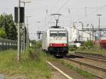 Captrain E186 239 fhrt LZ durch Knigswinter am 7.5.2011  