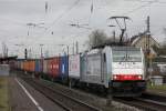 Railpool/RTB 186 107 am 2.2.13 mit dem Umgeleiteten Containerzug von Duisburg-Ruhrort nach Stuttgart in Rheinhausen.