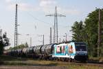 Railpool/RTB Cargo 186 110 am 18.7.13 mit einem Kesselzug in Ratingen-Lintorf.
Gru zurck.