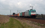 186 247, welche seit Anfang des Jahres von Metrans eingesetzt wird, schleppte am 19.03.16 einen Containerzug durch Zeithain Richtung Dresden.