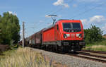 Mit einem gemischten Güterzug am Haken rollte 187 170 am 18.06.19 durch Greppin Richtung Bitterfeld.