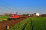 187 164 mit einem Güterzug am 17.04.2019 bei Wierthe.