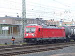 DB 187 137 mit einem gemischten Güterzug Richtung Fulda, am 13.04.2019 in Bebra.