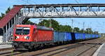 DB Cargo AG, Mainz mit ihrer  187 177  [NVR-Nummer: 91 80 6187 177-1 D-DB] und einem Ganzzug polnischer Hochbordwagen mit Stahlschrott beladen am 29.07.24 Höhe Bahnhof Saarmund.