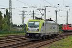 187 012 der Captrain passiert den Bahnhof von Hamm (Westf), wohl auf dem Heimweg nach Gütersloh.