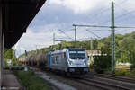 187 312 von Railpool zieht einen Kesselzug durch Reichelsdorf Richtung Treuchtlingen mit Wolkenschaden, 3.9.17