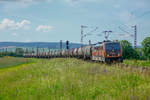 HSL 187 501-2 mit Kesselzug in Retzbach Zellingen, am 01.06.2019.