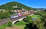 187 071 mit einem Containerzug am 29.07.2024 bei Gemünden (Main).