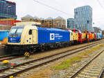 Wiener Lokalbahnen Cargo GmbH, Wien [A] mit  187 325-6  [NVR-Nummer: 91 80 6187 325-6 D-WLC] mit einem Lokzug am 7.12.2024 beim Münchner Ostbahnhof.