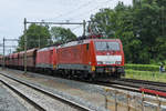 189 042-5 und eine Schwesterlok waren Ende Mai 2019 mit einem Güterzug in Blerick unterwegs.