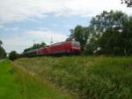 189 019 mit unbekannter Schwestermaschine und Gem Gterzug kurz hinter Drverden auf dem Weg Richtung Bremen am 1.7.2007