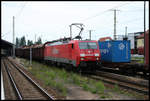 18901-3 Railion fährt hier am 31.5.2007 mit einem Güterzug aus Polen kommend in den HBF Frankfurt an der Oder ein.