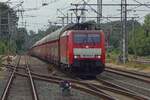 Der Daimler-Zug durchfahrt am 15 Juni 2019 Bad Bentheim mit 189 085 an der Spitze. Das Bild wurde vom bahnsteig mit etwas zooming gemacht.