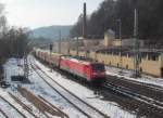 189 061-5 zieht am 01. Februar 2014 einen gemischten Güterzug durch Kronach in Richtung Saalfeld.