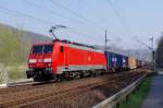 189 017 DB Schenker mit Containerzug am 29.03.2014 zwischen Decin und Pirna bei Obervogelgesang gen Pirna.