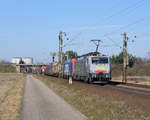 ES-64 F4-090(189 990)Novelis fährt mit ihrem Zug in Richtung Karlsruhe.(Wiesental 24.2.2018).