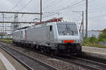 Doppeltraktion, mit den Loks 189 982-2 und 189 113-4 durchfährt am 23.09.2024 solo den Bahnhof Pratteln.