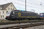 Lok 189 997-0 durchfährt am 10.01.2025 den Bahnhof Pratteln.