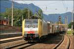 E189 901RT schiebt den KLV-Zug zum Brenner. (05.07.2008)