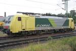 Die E 189 999 NC & ES 64 F4 - 099 steht abgestellt in Mnchengladbach am 23.07.2009