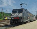 189 932 (ES 64 F4-032) verlsst mit ihrem EC den Bahnhof Kufstein. Gru zurck an den Tf! ;) Aufgenommen am 13.07.2010.
