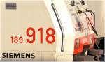 Detailaufnahme von 189 918 von Lokomotion im Bahnhof Kufstein ist Österreich am 13. Dezember 2013.