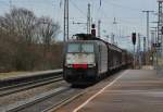 Nachschuss auf MRCE/Captrain ES 64 F4-104, die am 07.02.2014 am Zugschluss vom Dortmunder Papierzug von der 185 549-3 und der ebenfalls mitgeschleppten 185 550-1 bei der Durchfahrt in Müllheim (Baden) auf der KBS 703 gen Süden.