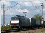 ES64F4 - 112 von SBB Cargo hat am 27.9.14 einen Güterzug am Haken und rollt damit über die Rheinbahn in Richtung Schweiz.